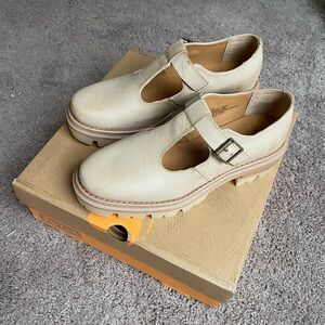 Korks Vega Mary Jane Loafers Cream Size 9